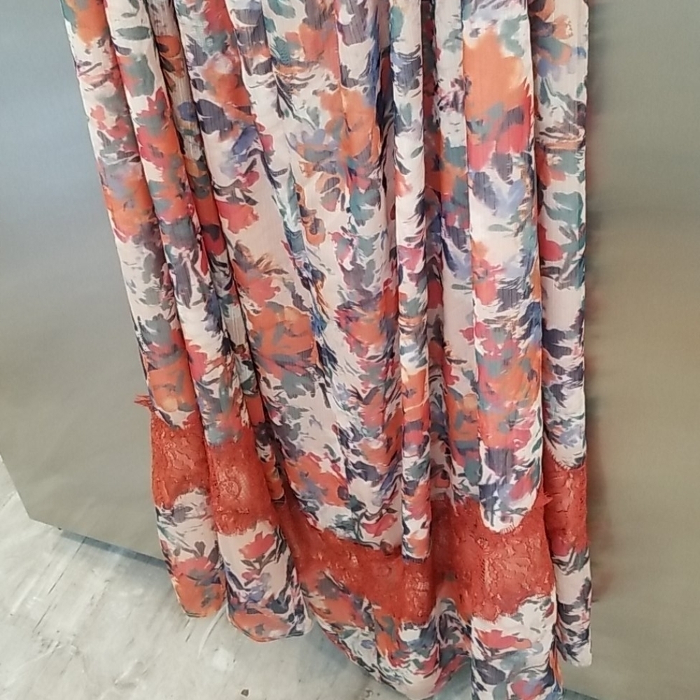 💕ADELYN RAE💕 Boho Pattern Ruffle Maxi Dress - Picture 9 of 12